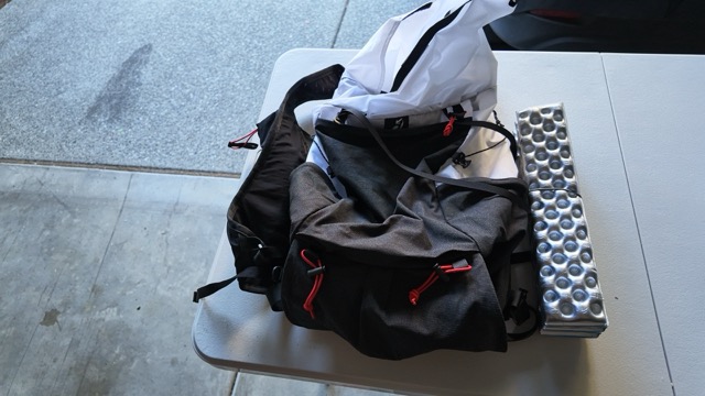 Pack and pillow layout